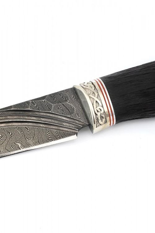 Нож Клык сталь дамаск, фигурные долы камень, рукоять мельхиор, черный граб 