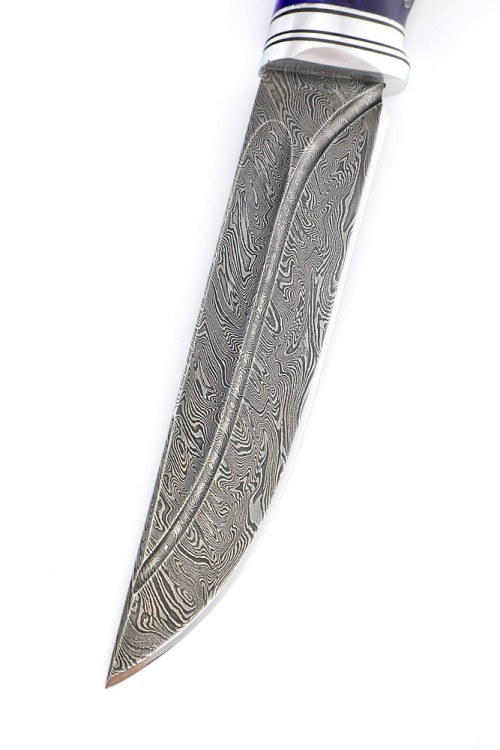 Нож Путник сталь дамаск-долы рукоять комбинированная акрил синий, кап клена черный 