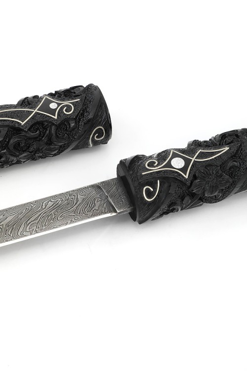Нож Дамский сталь дамаск черный граб резной с инкрустацией, деревянные ножны 