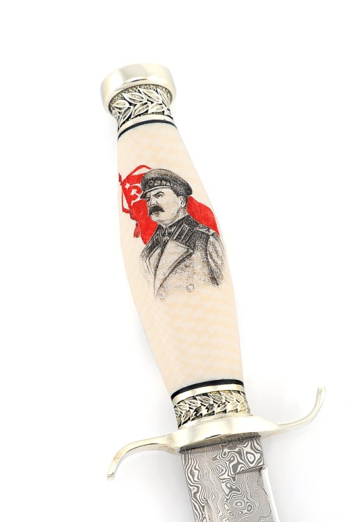 Нож Классика сталь дамаск нержавеющий, рукоять мельхиор, элфорин (скримшоу) ФОРМОВАННЫЕ НОЖНЫ 