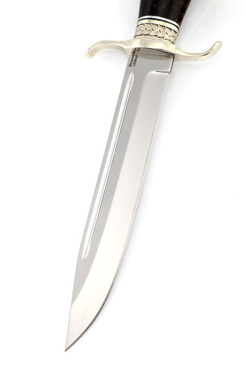 Нож Классика сталь кованая Х12МФ рукоять мельхиор, карельская береза коричневая 