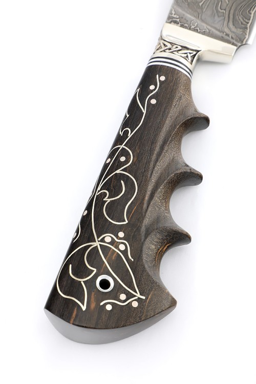 Нож Узбек-2 дамаск ламинированный, рукоять мельхиор, карельская береза коричневая с инкрустацией 