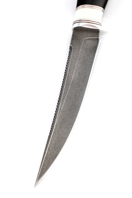 Нож Белуга сталь ХВ5 рукоять вставка акрил белый, черный граб 