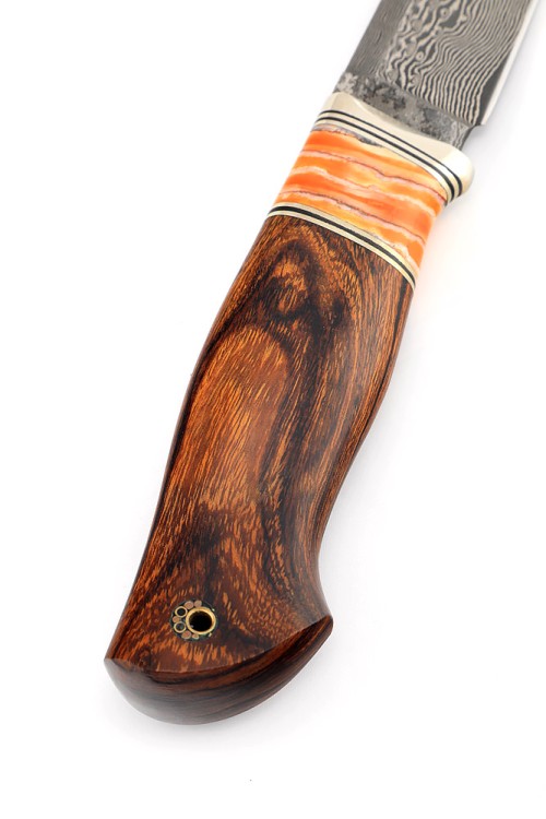 Эксклюзивный нож Стрела (сложный авторский дамаск с никелем, больстер серебро, вставка зуб мамонта, ножны из кожи растительного дубления) 