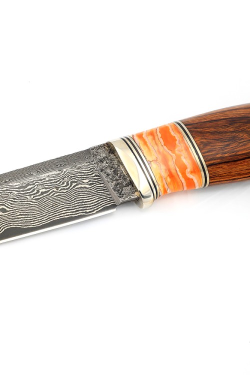 Эксклюзивный нож Стрела (сложный авторский дамаск с никелем, больстер серебро, вставка зуб мамонта, ножны из кожи растительного дубления) 