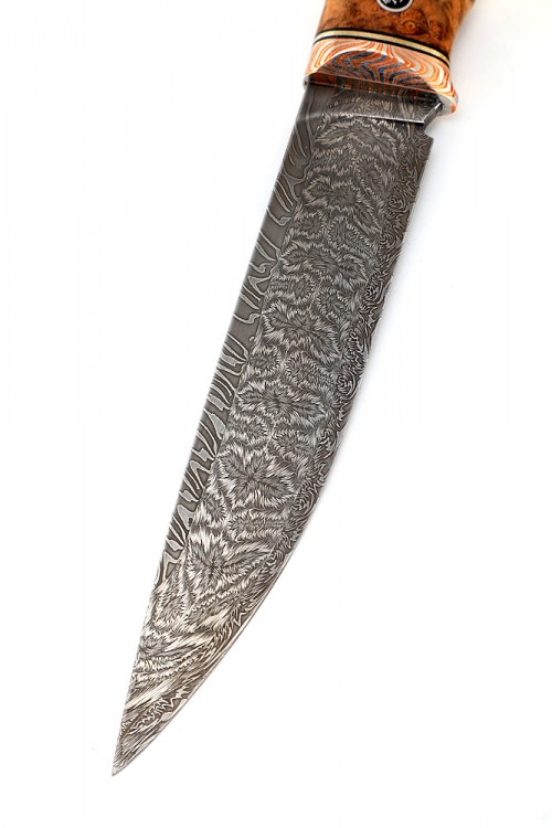 Экслюзивный нож торцевой дамаск, мокумэ-гане, карельская береза, клык моржа (формованные ножны растительного дубления) 