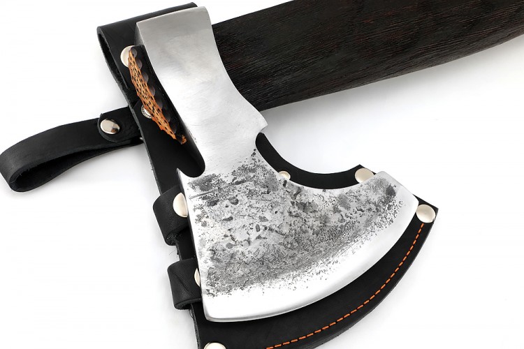 Топор Большой №3 (композитный сплав У10+ХВГ, рукоять искусственно состаренный ясень, тонировка, кожа) 