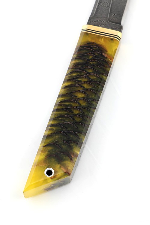 Нож Танто малый дамаск рукоять шишка в акриле желтая 