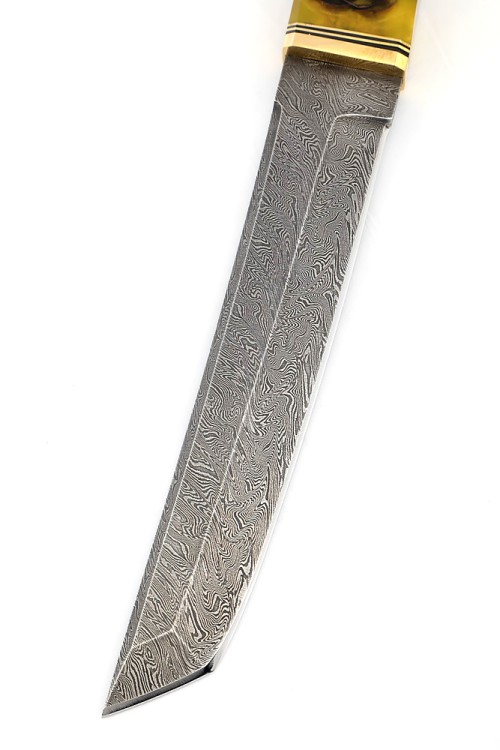 Нож Танто большой дамаск рукоять шишка в акриле желтая 