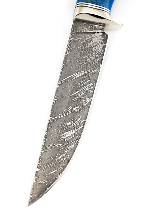 Нож Каюр сталь D2 рукоять мельхиор, карельская береза синяя 