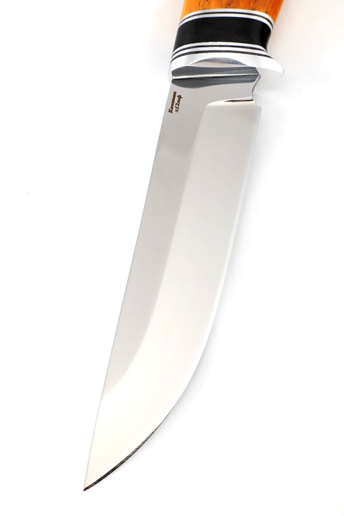 Нож Хантер сталь кованая Х12МФ рукоять вставка черный граб, карельская береза янтарная 