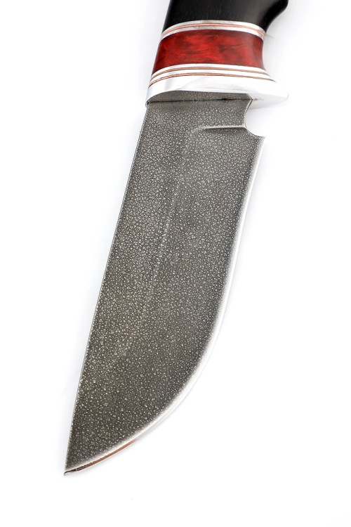 Нож Гепард сталь ХВ5 рукоять вставка акрил красный, черный граб 