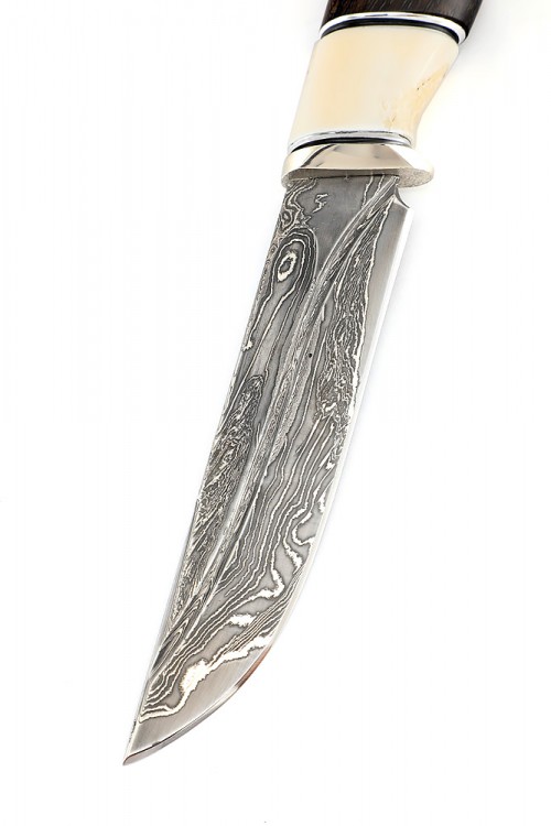 Нож Бекас дамаск ламинированный, фигурные долы, вставка кость, карельская береза коричневая 