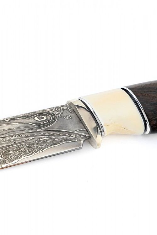 Нож Бекас дамаск ламинированный, фигурные долы, вставка кость, карельская береза коричневая 