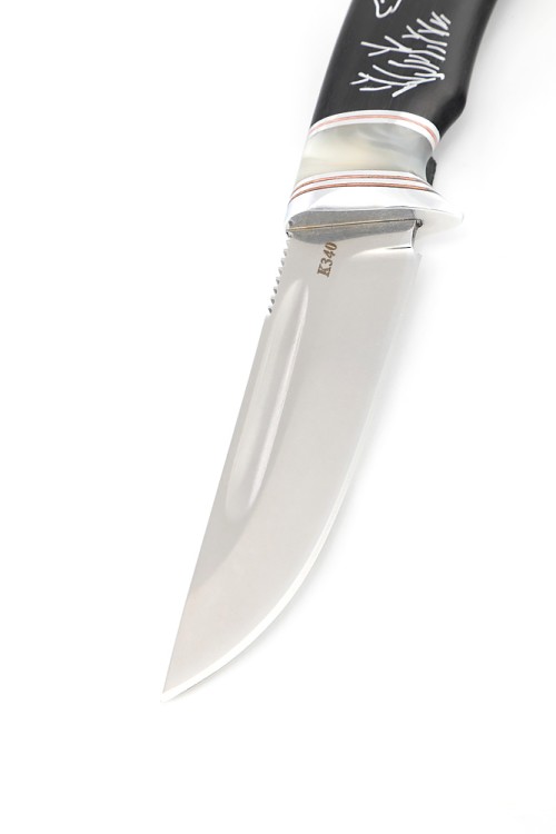 Нож Сурок сталь К340 рукоять вставка акрил белый, черный граб с инкрустацией 