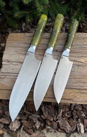 Комплект из 3-х кухонный ножей Сантоку кованая сталь 95х18 рукоять стабилизированная карельская береза зеленая