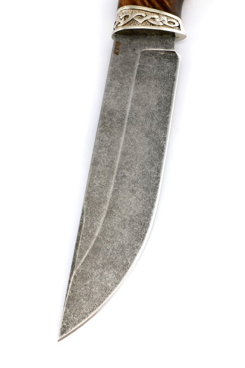 Нож Медведь сталь К340 рукоять мельхиор, карельская береза коричневая 