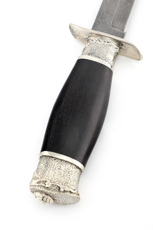 Нож разведчика НР-40 сталь дамаск, мельхиор, деревянные ножны черный граб 