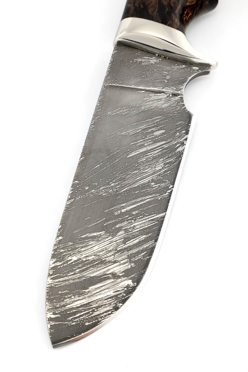 Нож Шкурник сталь D2 рукоять мельхиор карельская береза коричневая 