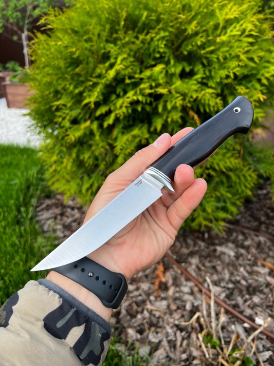 Нож Енот сталь кованая х12мф рукоять черный граб  