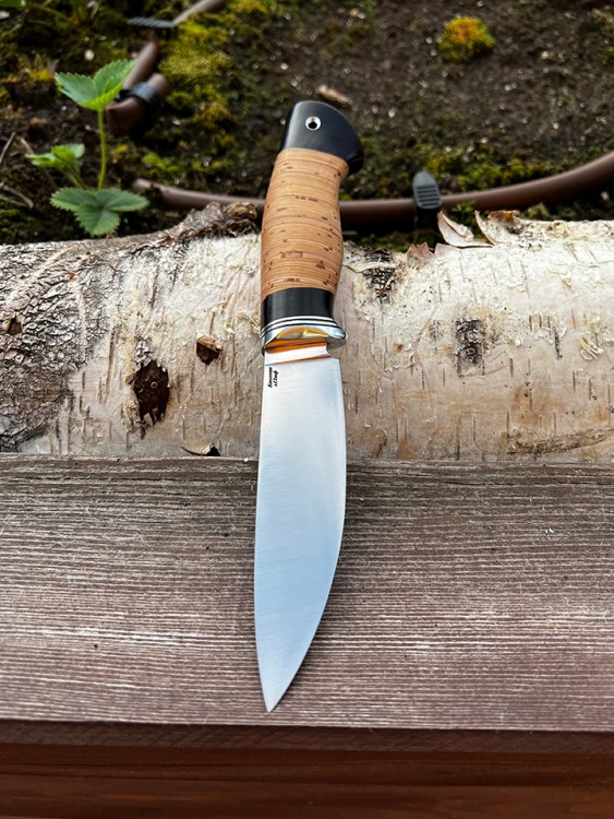 Нож Елец кованая сталь х12мф рукоять береста 