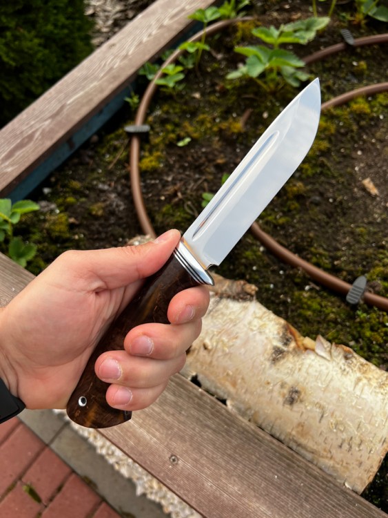 Нож Охотничий из кованой стали х12мф рукоять стабилизированная карельская береза коричневая 