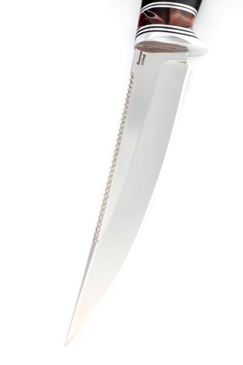 Нож Белуга сталь кованая Х12МФ рукоять вставка акрил коричневый, черный граб, формованные ножны 