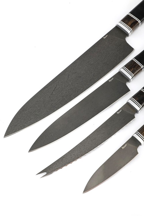 Подставка из черного граба+карельская береза с набором из 4 ножей (булат, черный граб+карельская береза) 