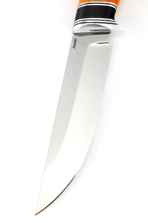 Нож Хантер сталь N690 рукоять вставка черный граб, карельская береза янтарная  Нож Хантер сталь N690 рукоять вставка черный граб, карельская береза янтарная