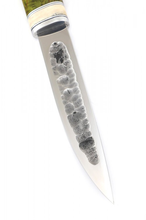 Нож Северный №2 сталь Х12МФ кованый дол рукоять зеленая карельская береза вставка кость 