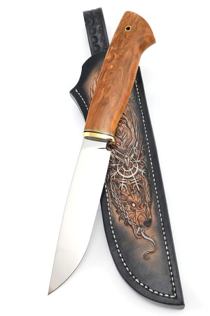 Нож Лесник-2 сталь К340 рукоять латунь, карельская береза янтарная, формованные ножны
