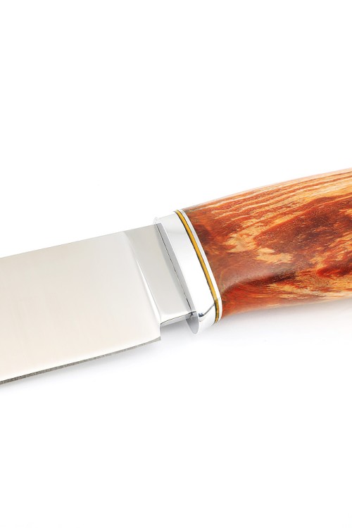 Нож Лесник сталь К340 рукоять мельхиор, карельская береза янтарная, формованные ножны  Нож Лесник сталь К340 рукоять мельхиор, карельская береза янтарная, формованные ножны