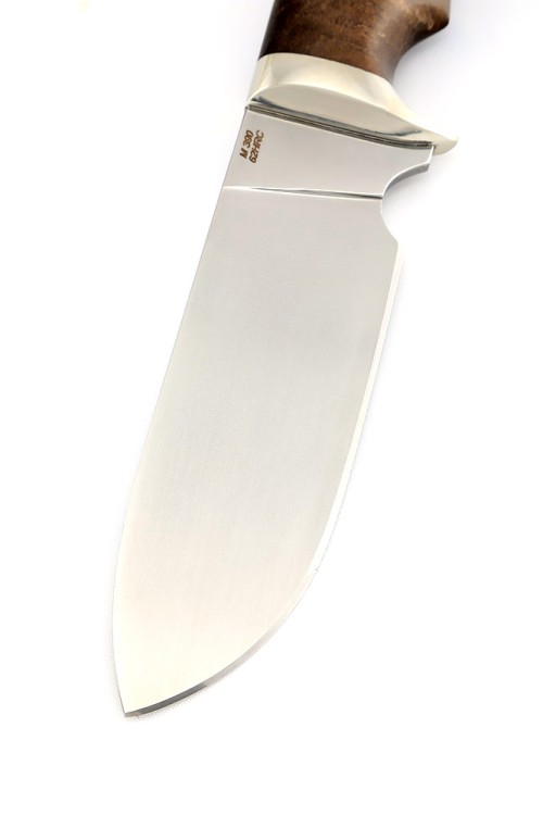 Нож Шкурник сталь М390 рукоять мельхиор карельская береза коричневая 