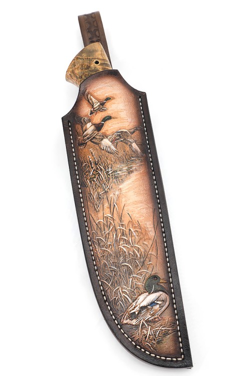 Нож Лесник сталь К340 рукоять мельхиор, карельская береза коричневая, формованные ножны  Нож Лесник сталь К340 рукоять мельхиор, карельская береза коричневая, формованные ножны