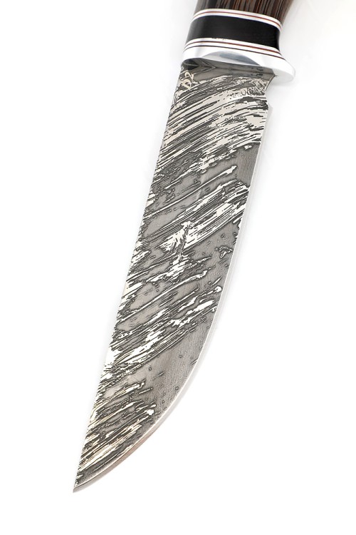 Нож Хантер сталь D2 рукоять вставка черный граб, венге 