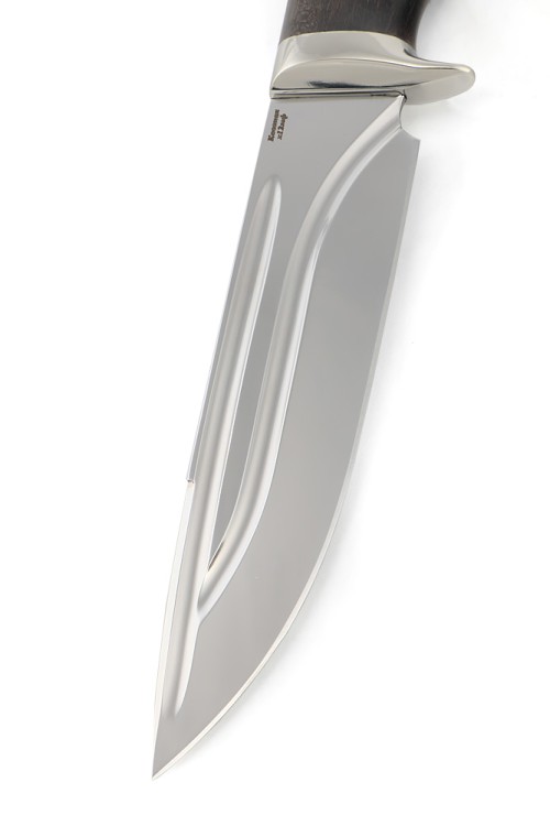 Нож Волк сталь кованая Х12МФ, долы, рукоять мельхиор, карельская береза коричневая 