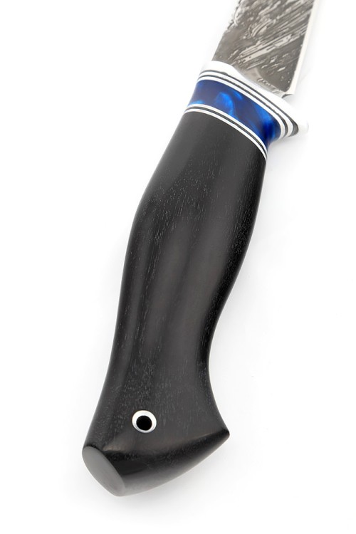 Нож Белуга сталь D2 рукоять вставка акрил синий, черный граб 