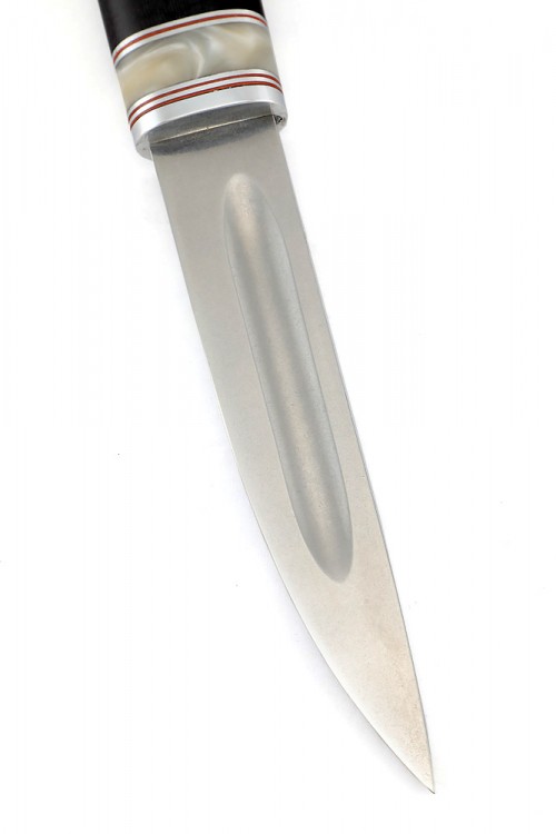 Нож Северный №2 сталь Х12МФ шлифованный дол рукоять вставка акрил белый черный граб 