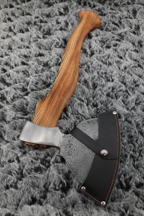 Топор Мясной (сплав УГЛЕРОД + ХВГ, рукоять - американский ясень) 