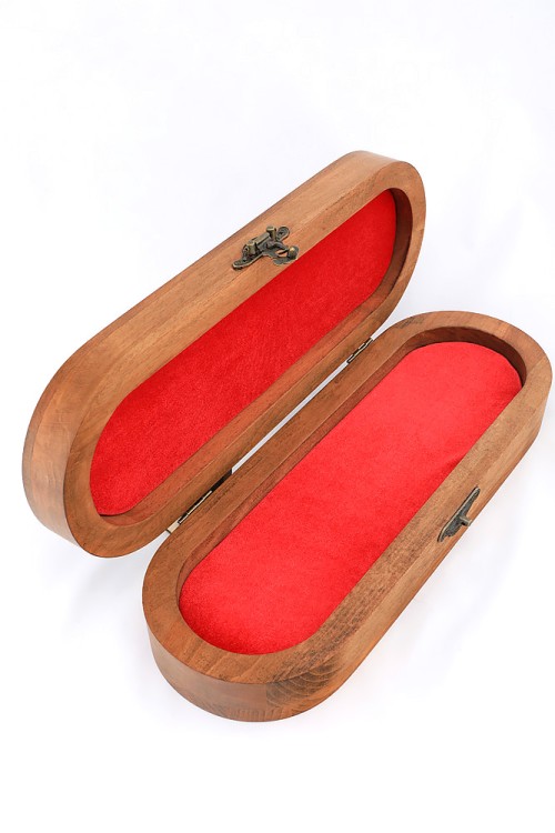 Шкатулка для ножа натуральное дерево, резная (осётр) 