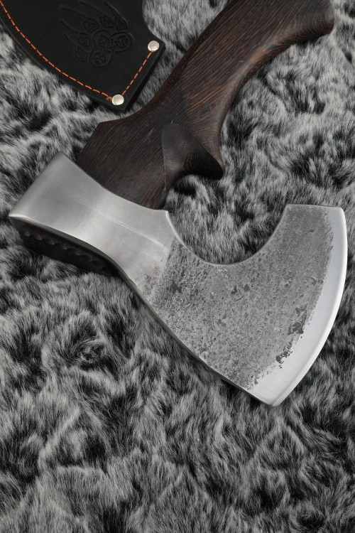 Топор Хозяин (композитный сплав У10+ХВГ, рукоять - венге) 