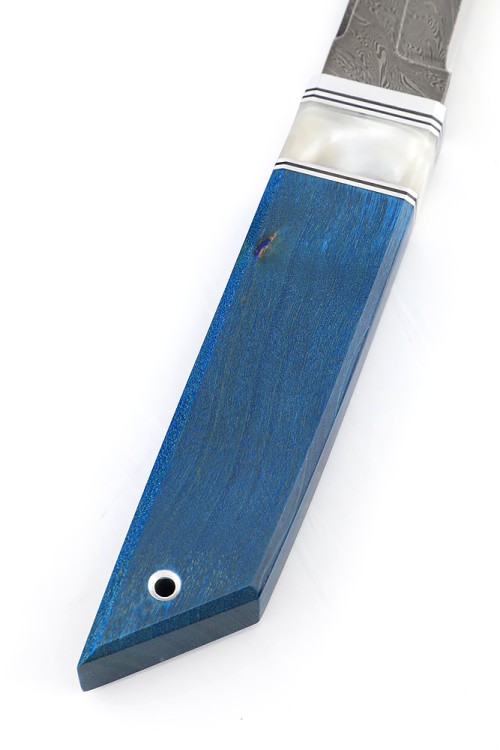 Нож Танто малый дамаск рукоять вставка акрил белый, карельская береза синяя 