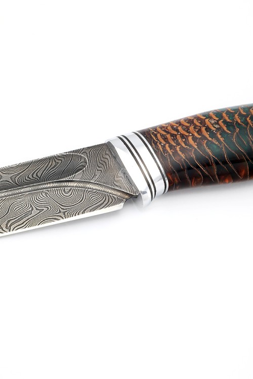 Нож Путник сталь дамаск-долы рукоять шишка в акриле зеленая 